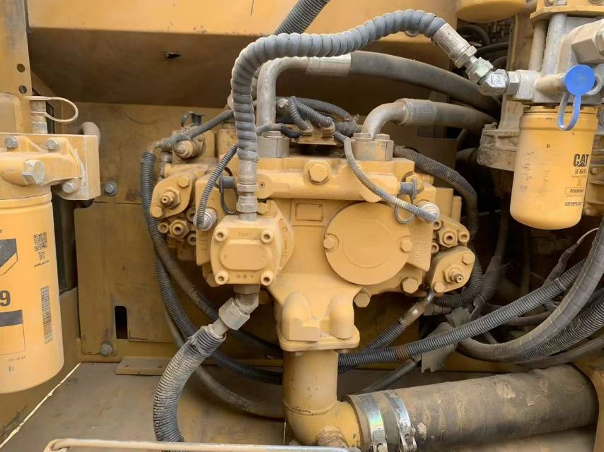 Used Caterpillar 323DL Excavator 2022 Model / 6