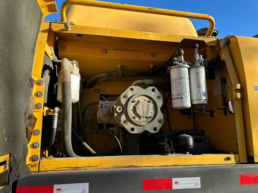 Used Volvo EC360LC Excavator 2019 Model / 8