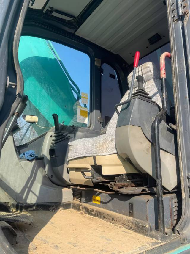 Used Kobelco SK200SR-LC Excavator 2019 Model / 3