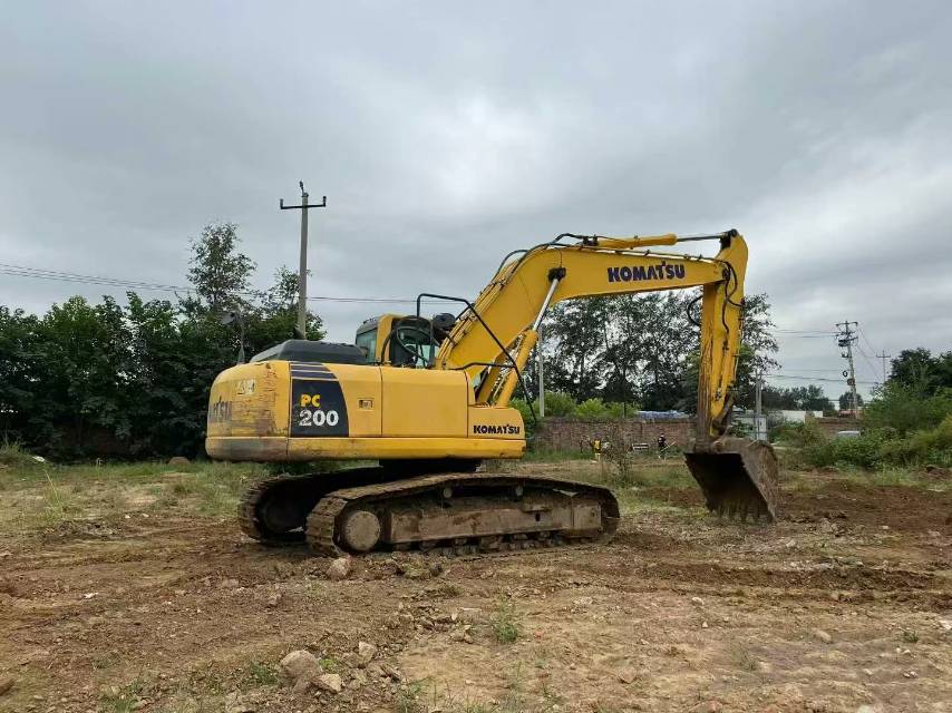 Used Komatsu PC200 Excavator 2018 Model / 6