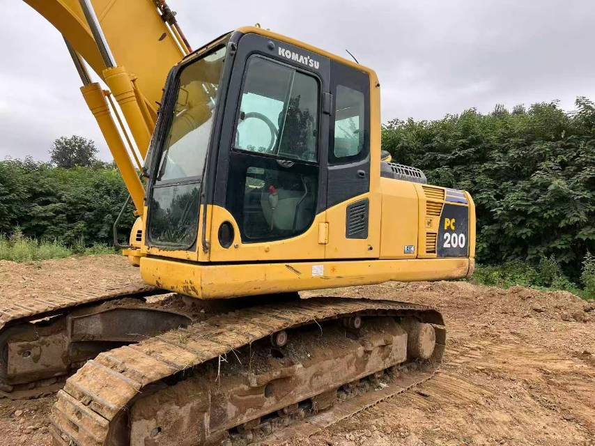 Used Komatsu PC200 Excavator 2018 Model / 8