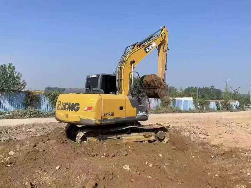 Used XCMG XE135D Excavator 2021 Model / 5
