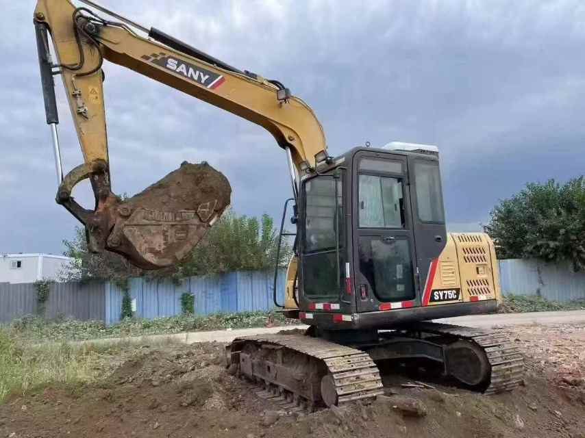 Used Sany SY75 Excavator 2020 Model / 2