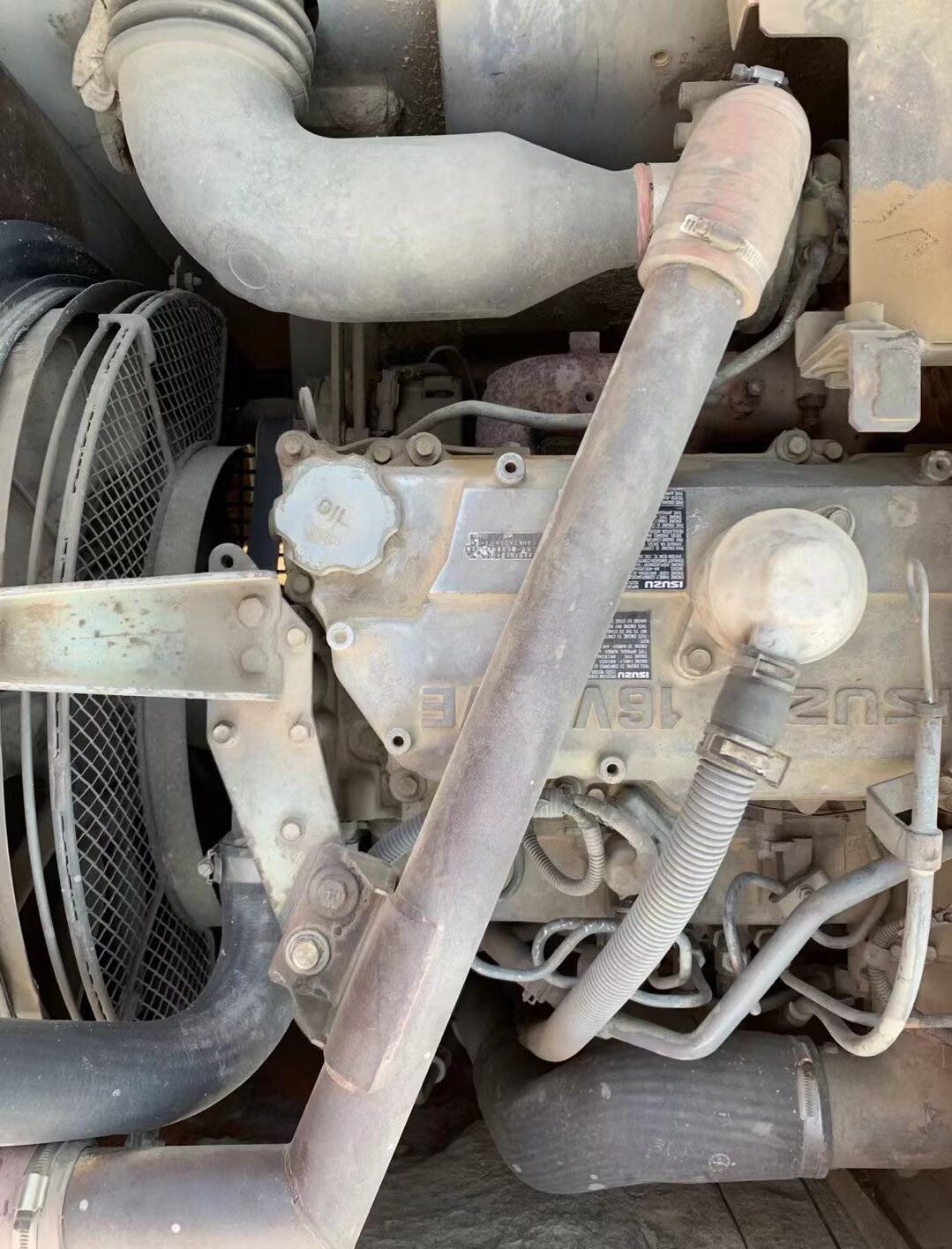 Used Hitachi ZX200LC Excavator 2015 Model / 9