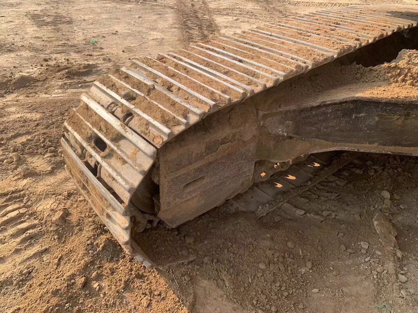 Used Hitachi ZX200LC Excavator 2015 Model / 5