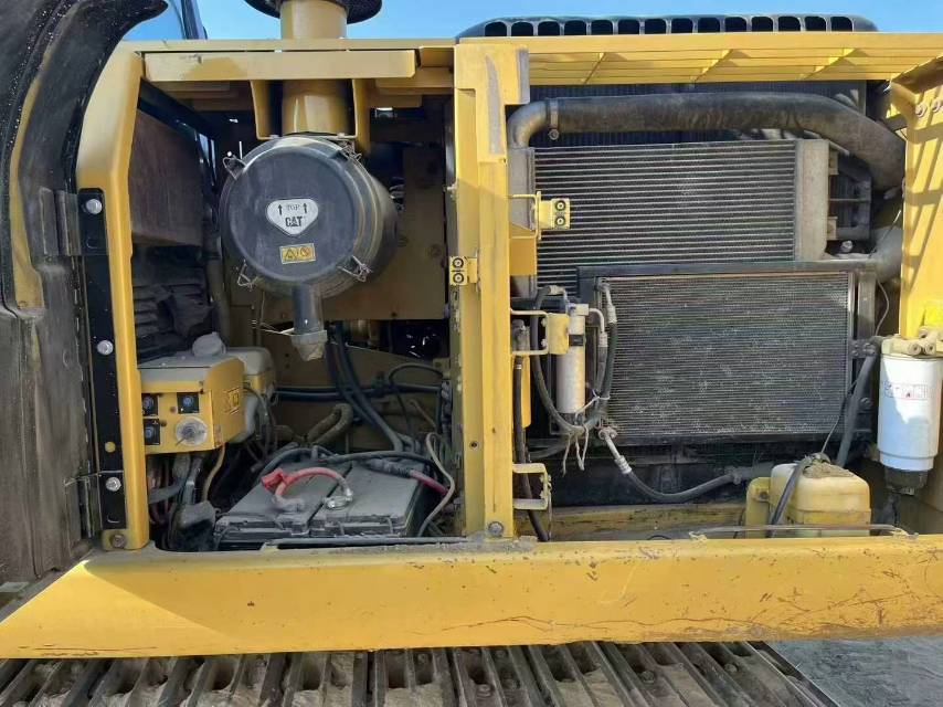 Used Caterpillar 320D Excavator 2018 Model / 6