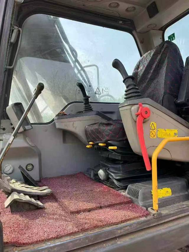 Used Volvo EC120D Excavator 2018 Model / 4