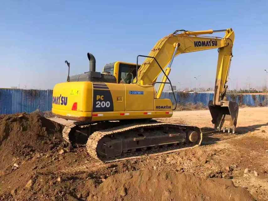 Used Komatsu PC200-8EO Excavator 2019 Model / 3