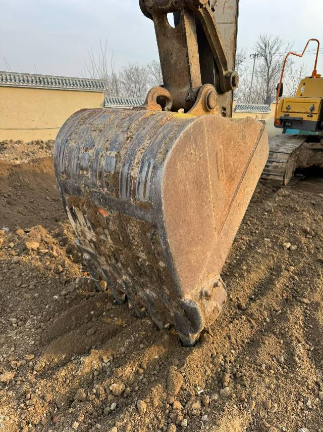 Used Volvo EC210D Excavator 2020 Model / 4