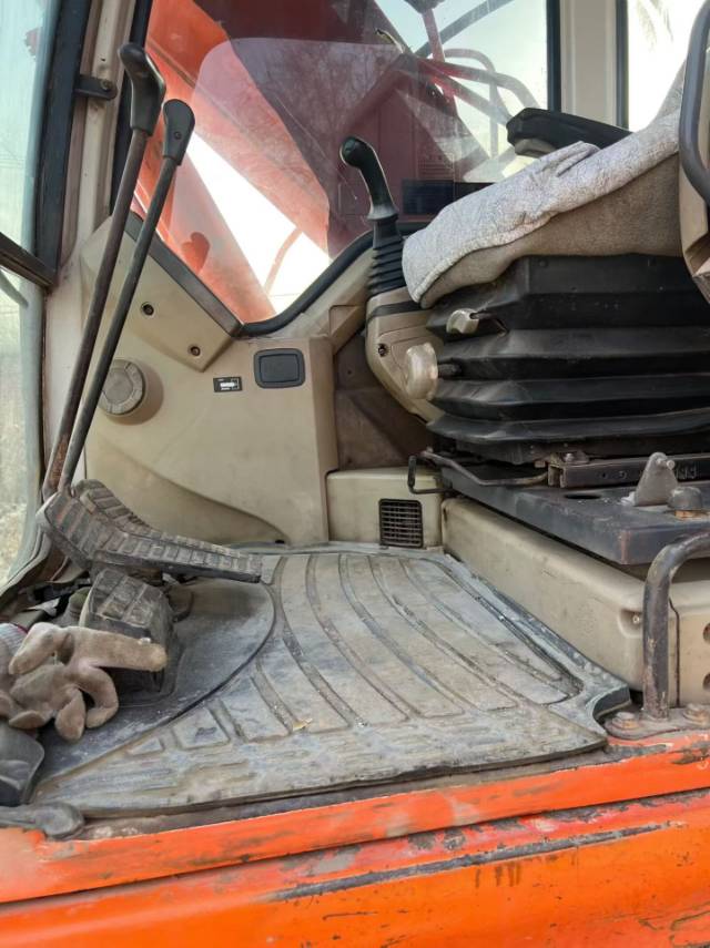 Used Doosan DH150 Excavator 2018 Model / 3