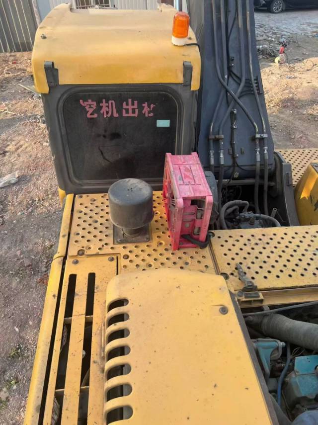 Used Volvo EC240B Excavator 2019 Model / 9