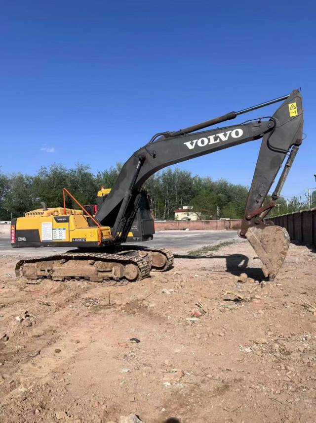 Used Volvo EC240B Excavator 2019 Model / 2