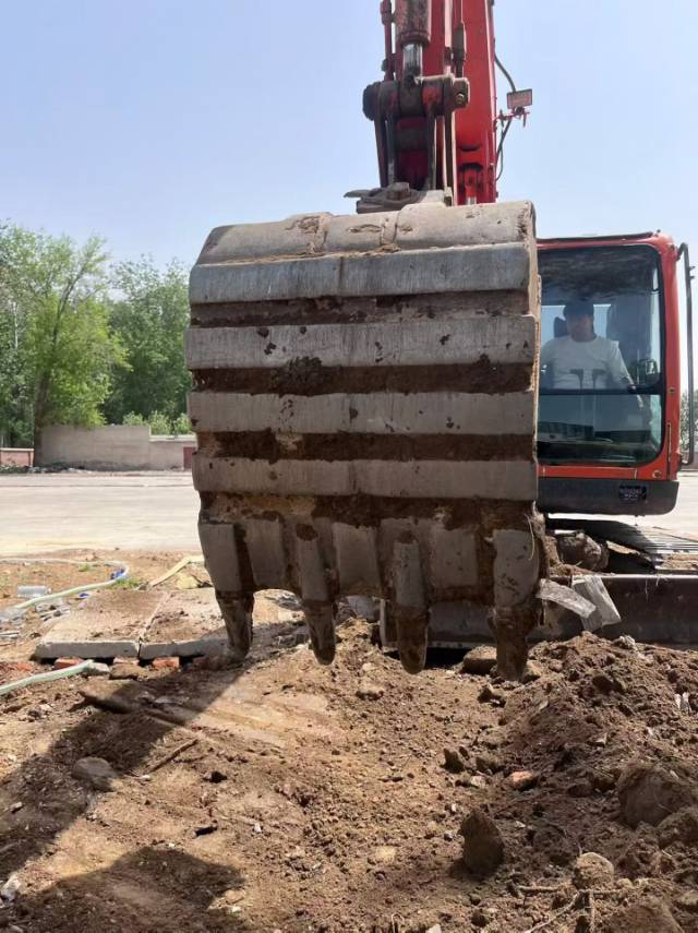 Used Doosan DX75 Excavator 2019 Model / 6