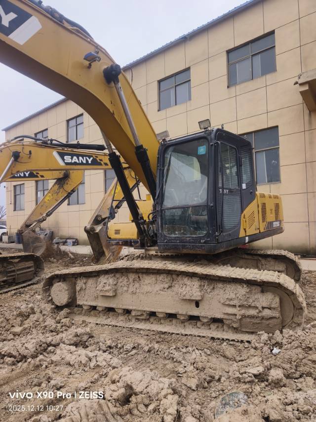 Used Sany SY215C Excavator 2018 Model / 6