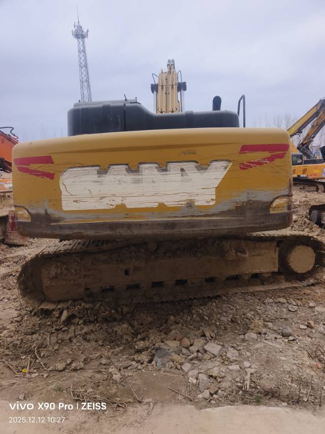 Used Sany SY215C Excavator 2018 Model / 3