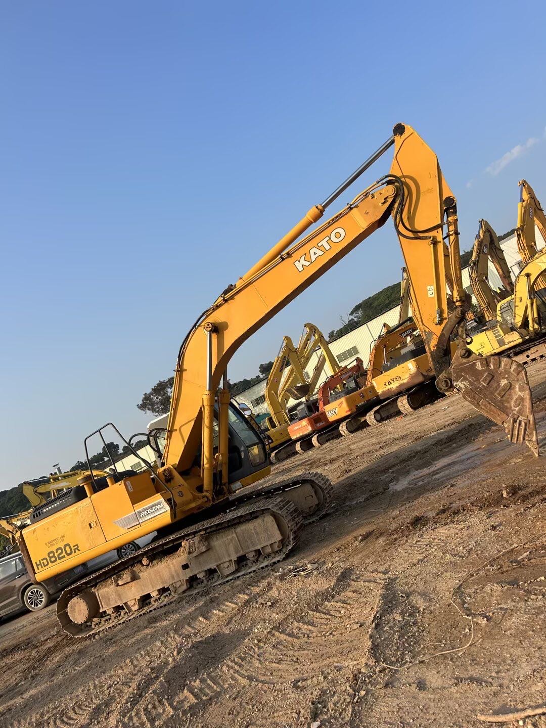 Used Kato HD820R Excavator 2013 Model
