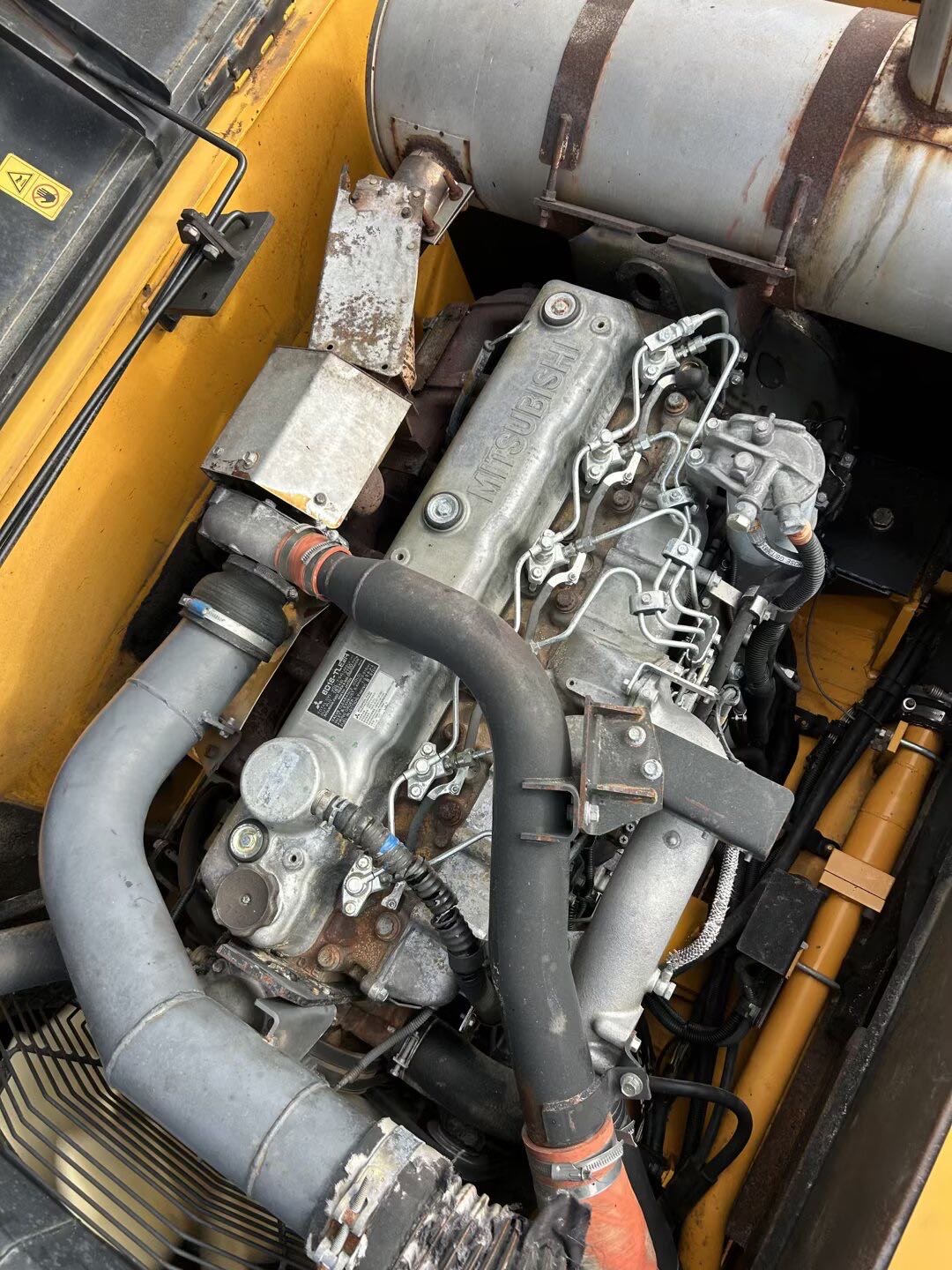 Used Kato HD1430R Excavator 2015 Model / 3