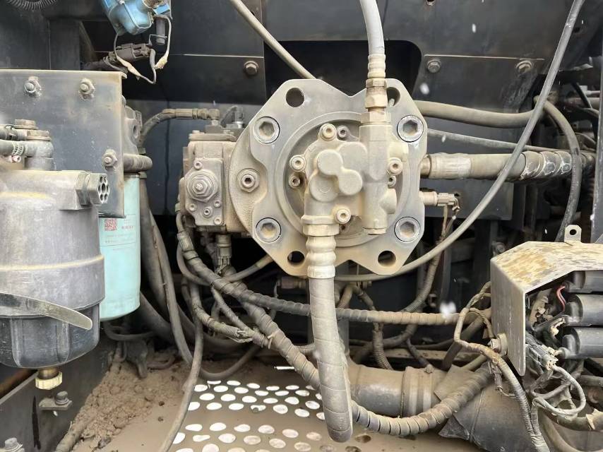 Used Sumitomo SH200LC Excavator 2019 Model / 8