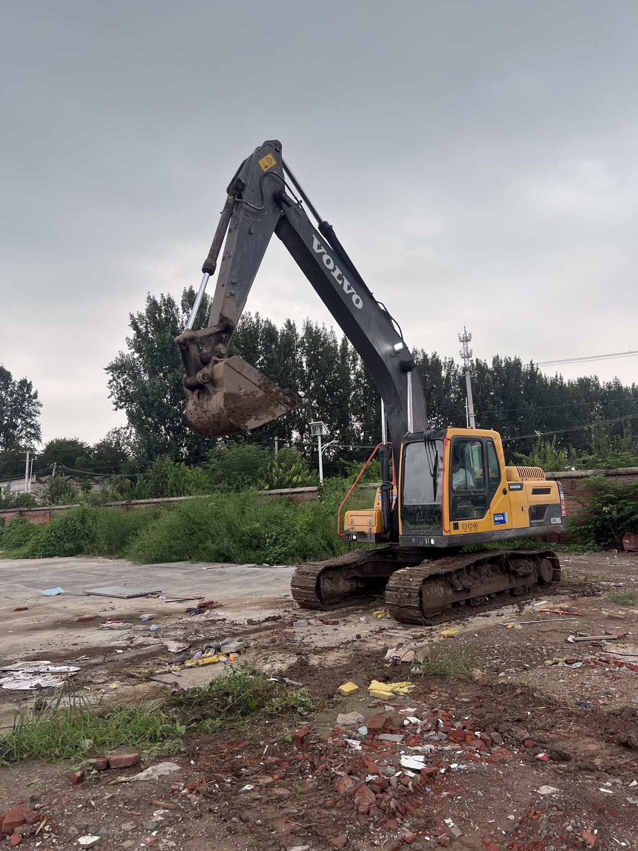 Used Volvo EC210D Excavator 2015 Model