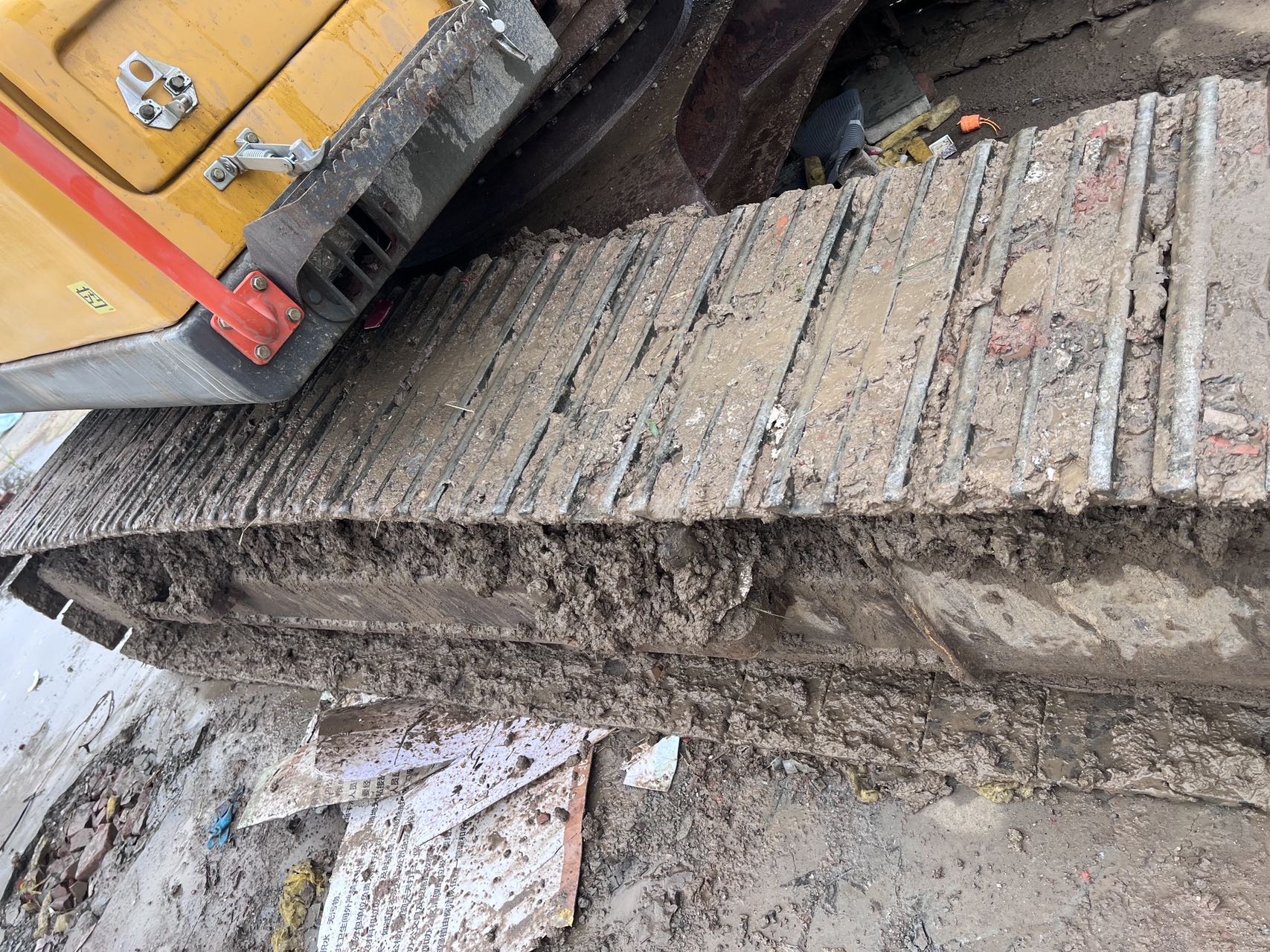 Used Volvo EC210D Excavator 2015 Model / 8