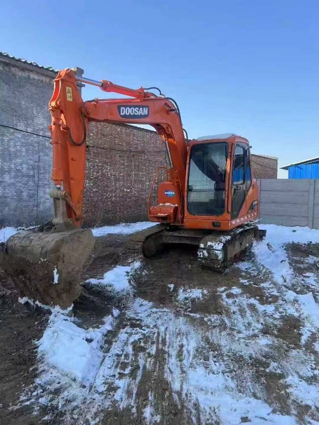 Used Doosan DH80G Excavator 2020 Model / 4