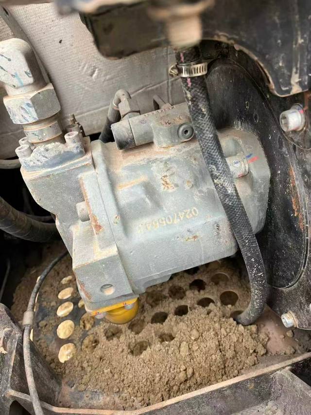 Used Sany SY55C Excavator 2019 Model / 4