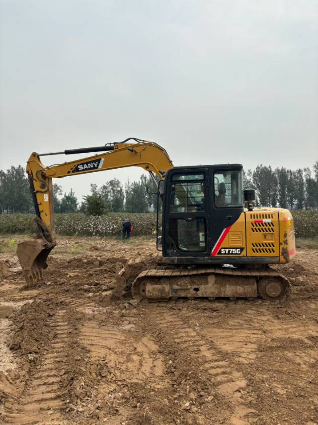 Used Sany SY75C Excavator 2020 Model / 3