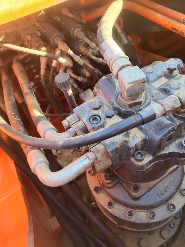 Used Doosan DH370 Excavator 2018 Model / 4