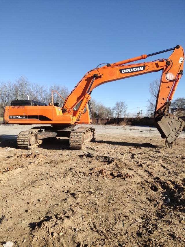 Used Doosan DH370 Excavator 2018 Model