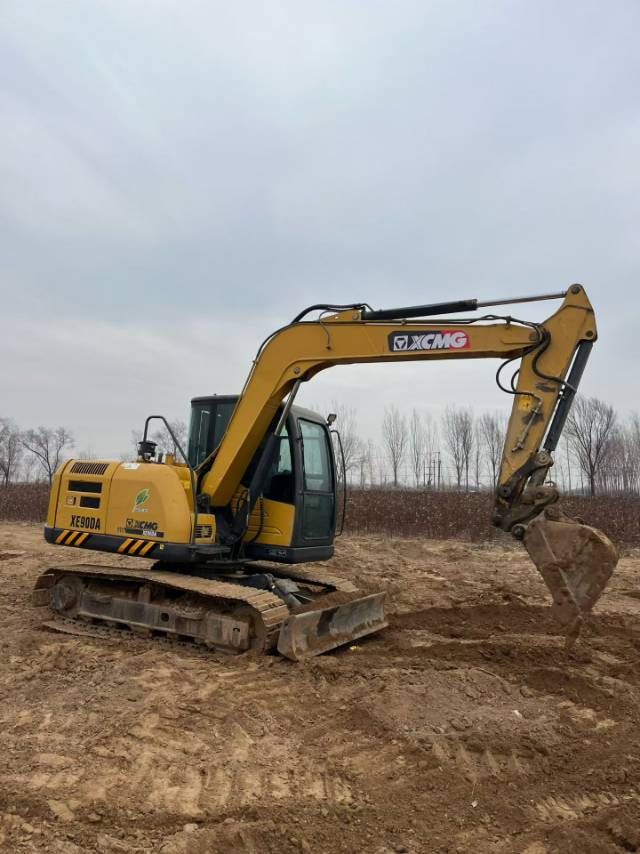 Used XCMG XE75DA Excavator 2020 Model / 3