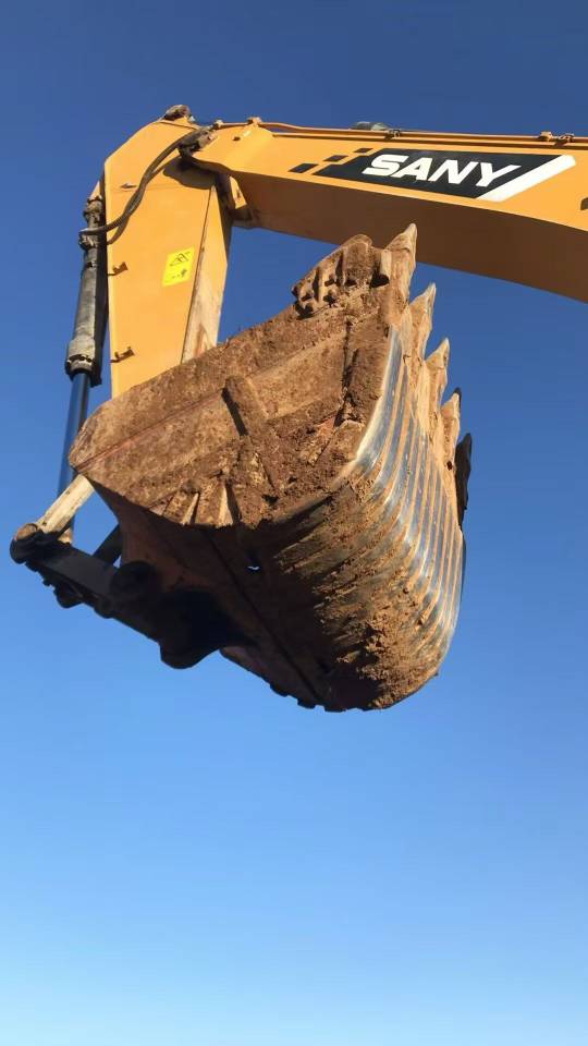 Used Sany SY305H Excavator 2017 Model / 4