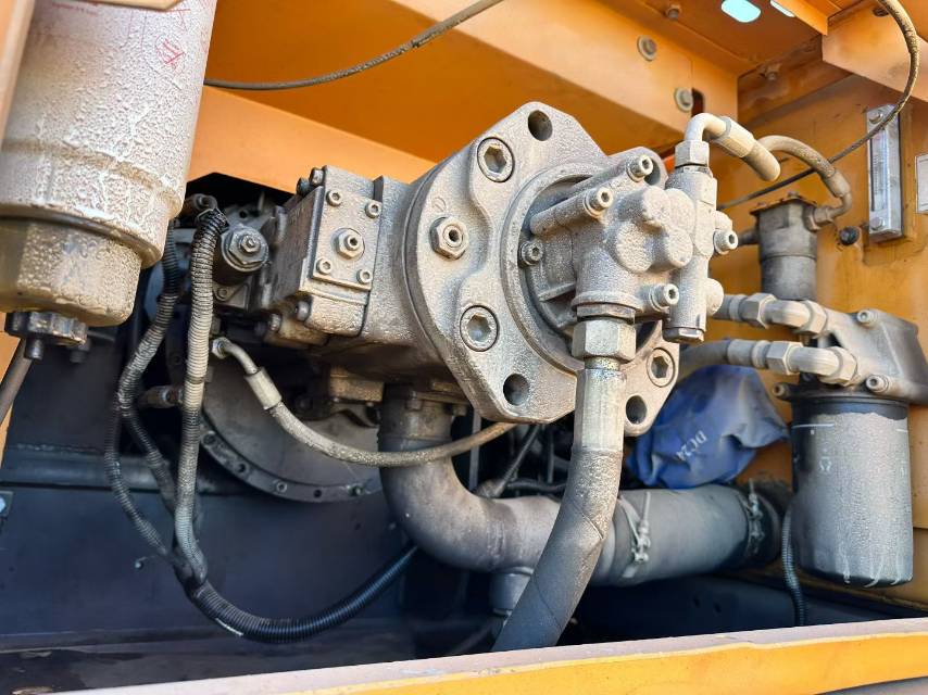 Used Sany SY235H Excavator 2019 Model / 9