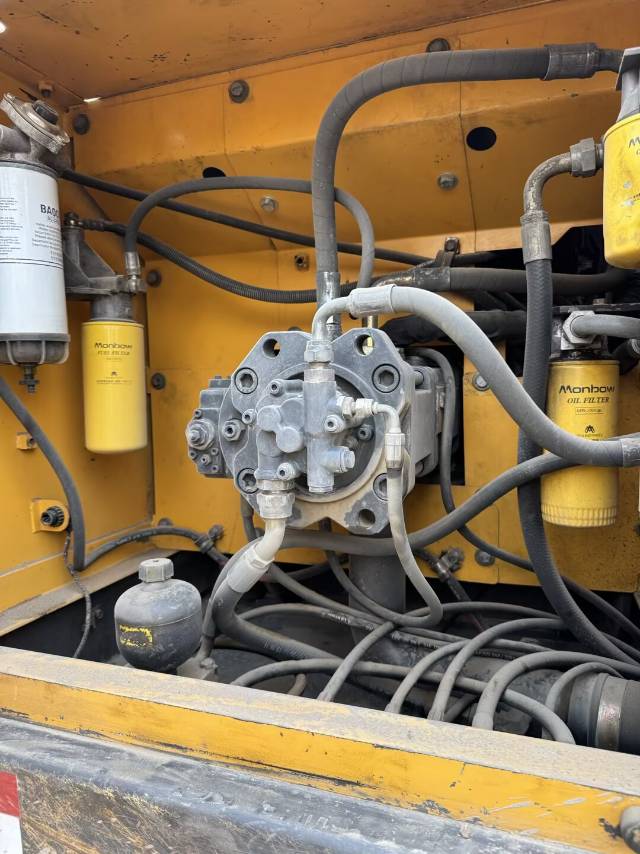 Used Volvo EC210B Excavator 2020 Model / 9