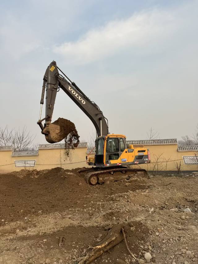 Used Volvo EC210B Excavator 2020 Model / 6