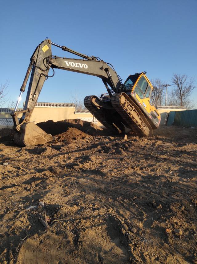 Used Volvo EC210B Excavator 2020 Model / 4