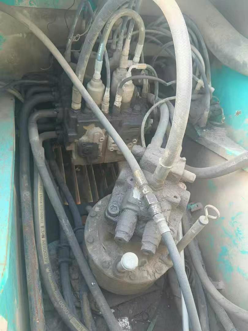 Used Kobelco SK210 Excavator 2016 Model / 5