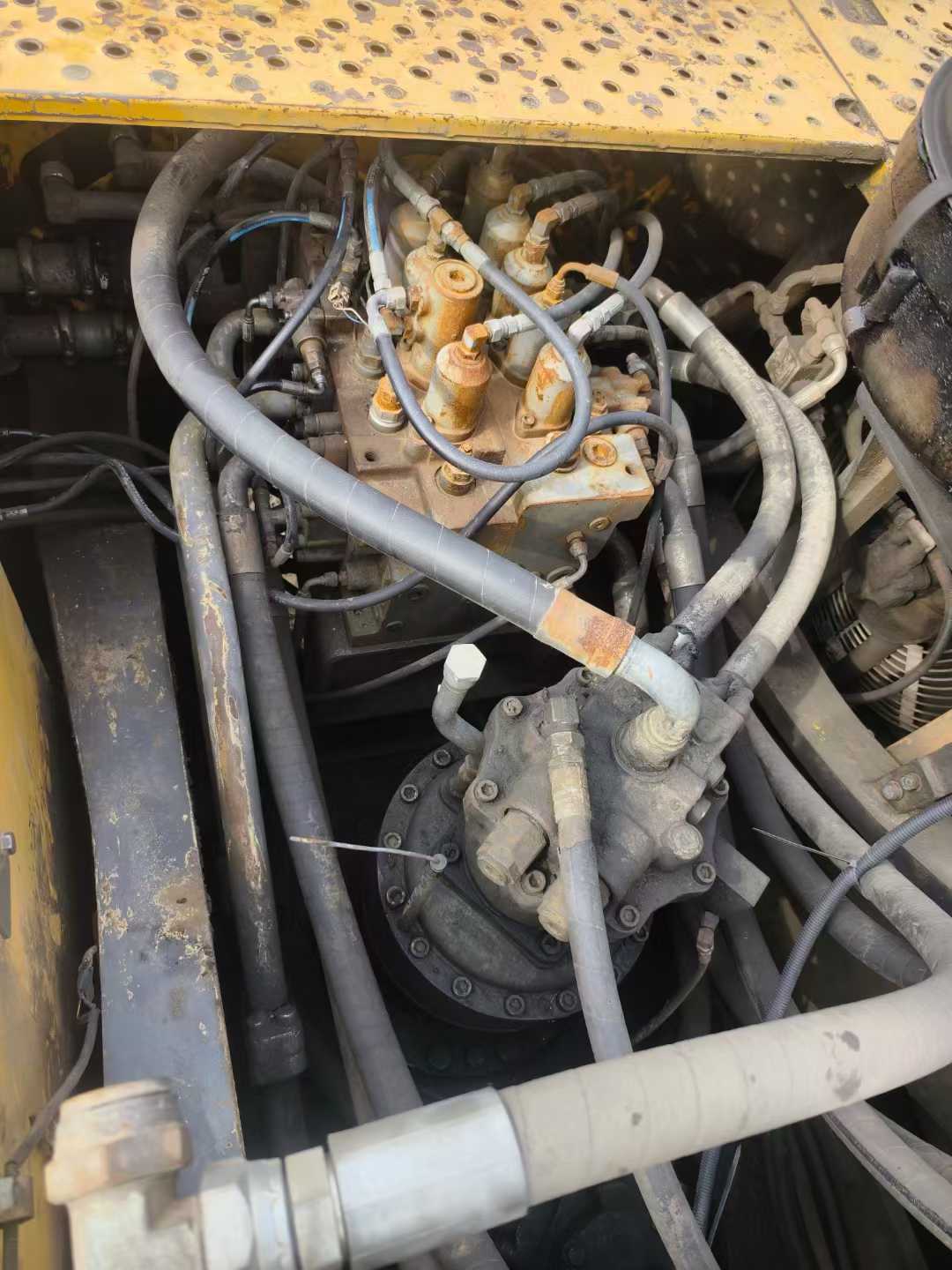 Used Volvo EC60 Excavator 2011 Model / 5