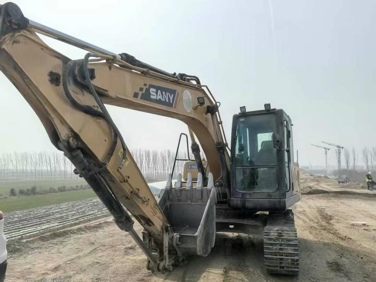 Used Sany SY135 Excavator 2019 Model / 2