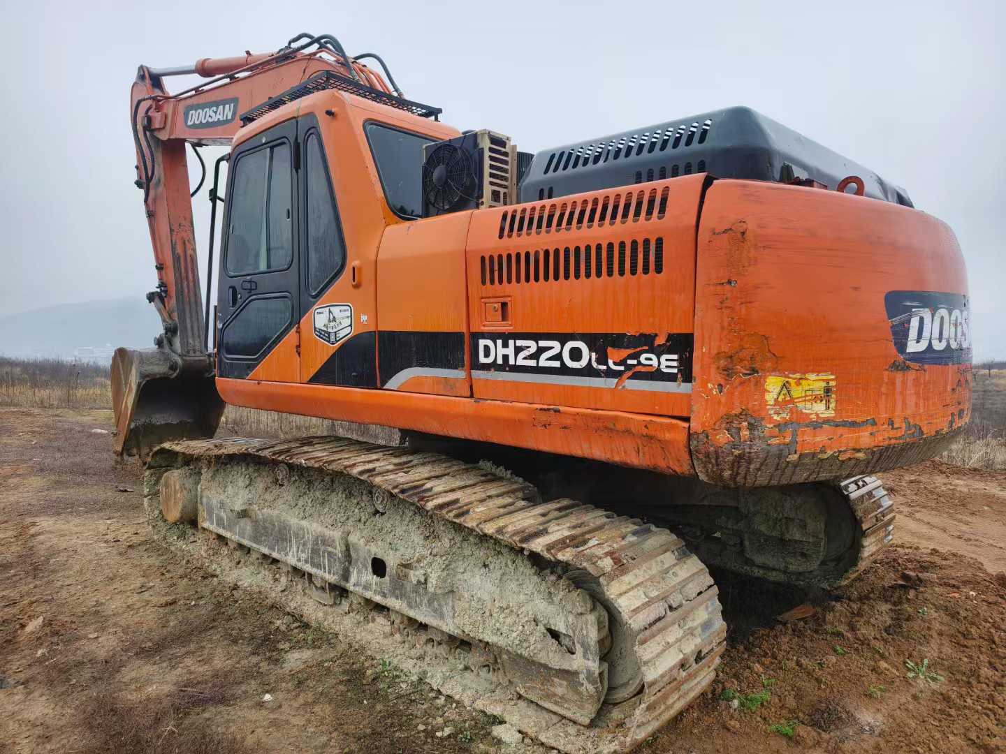 Used Doosan DH220 Excavator 2012 Model / 8