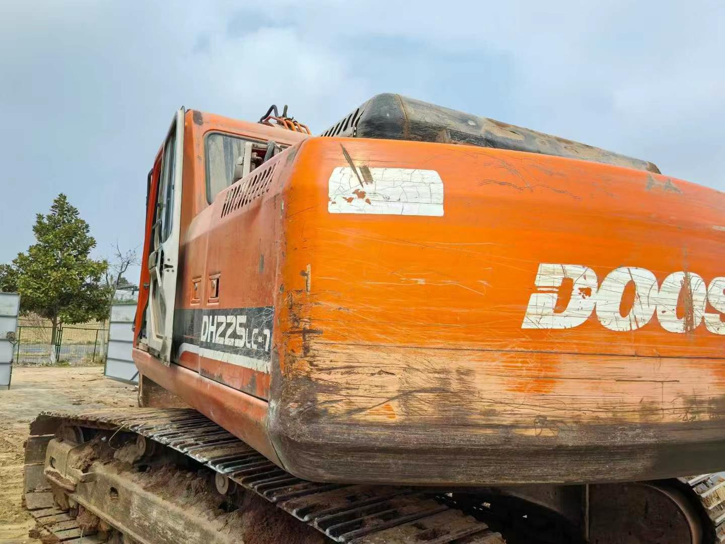 Used Doosan S225 Excavator 2016 Model
