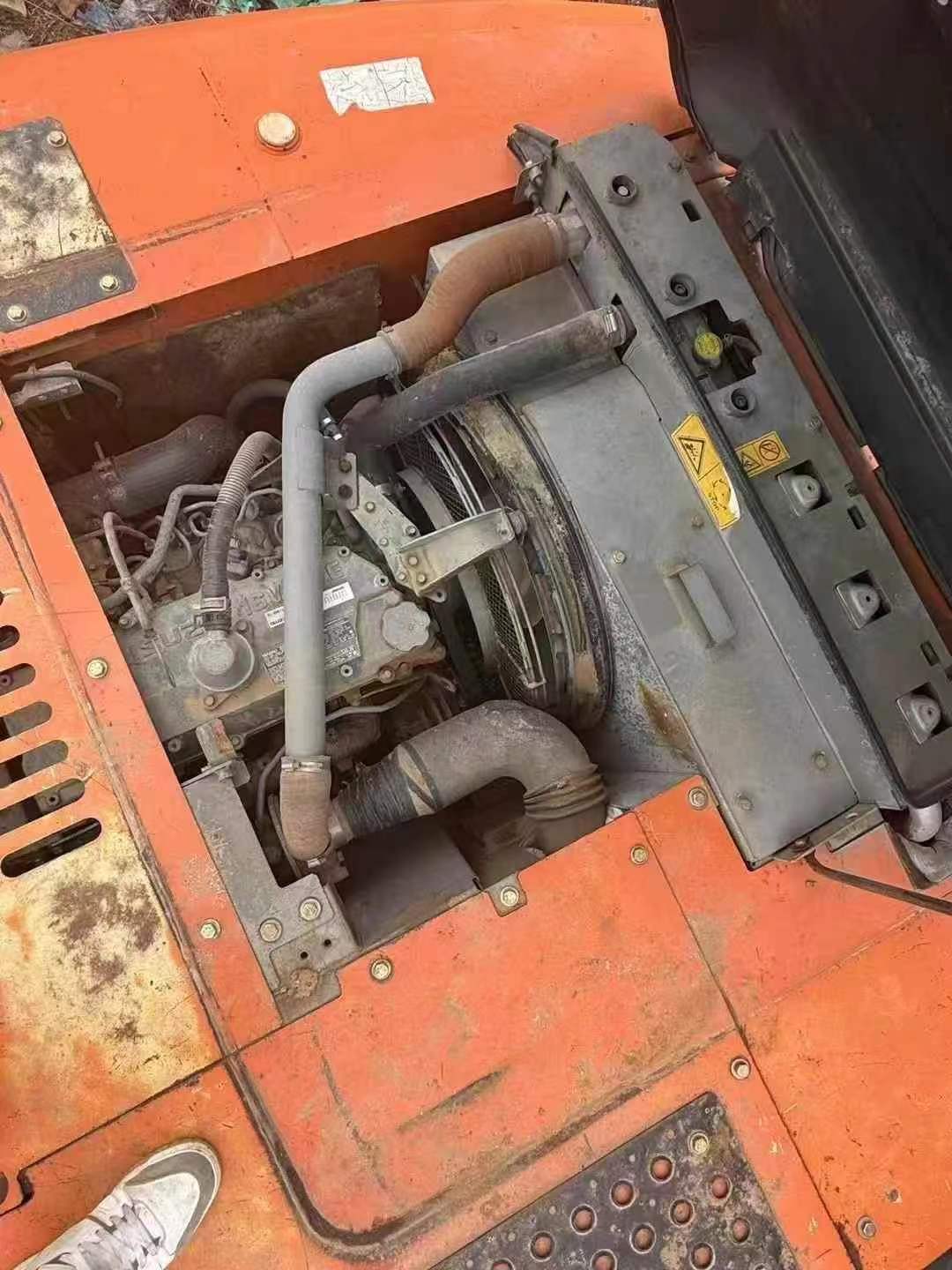 Used Hitachi ZAXIS200 Excavator 2016 Model / 5