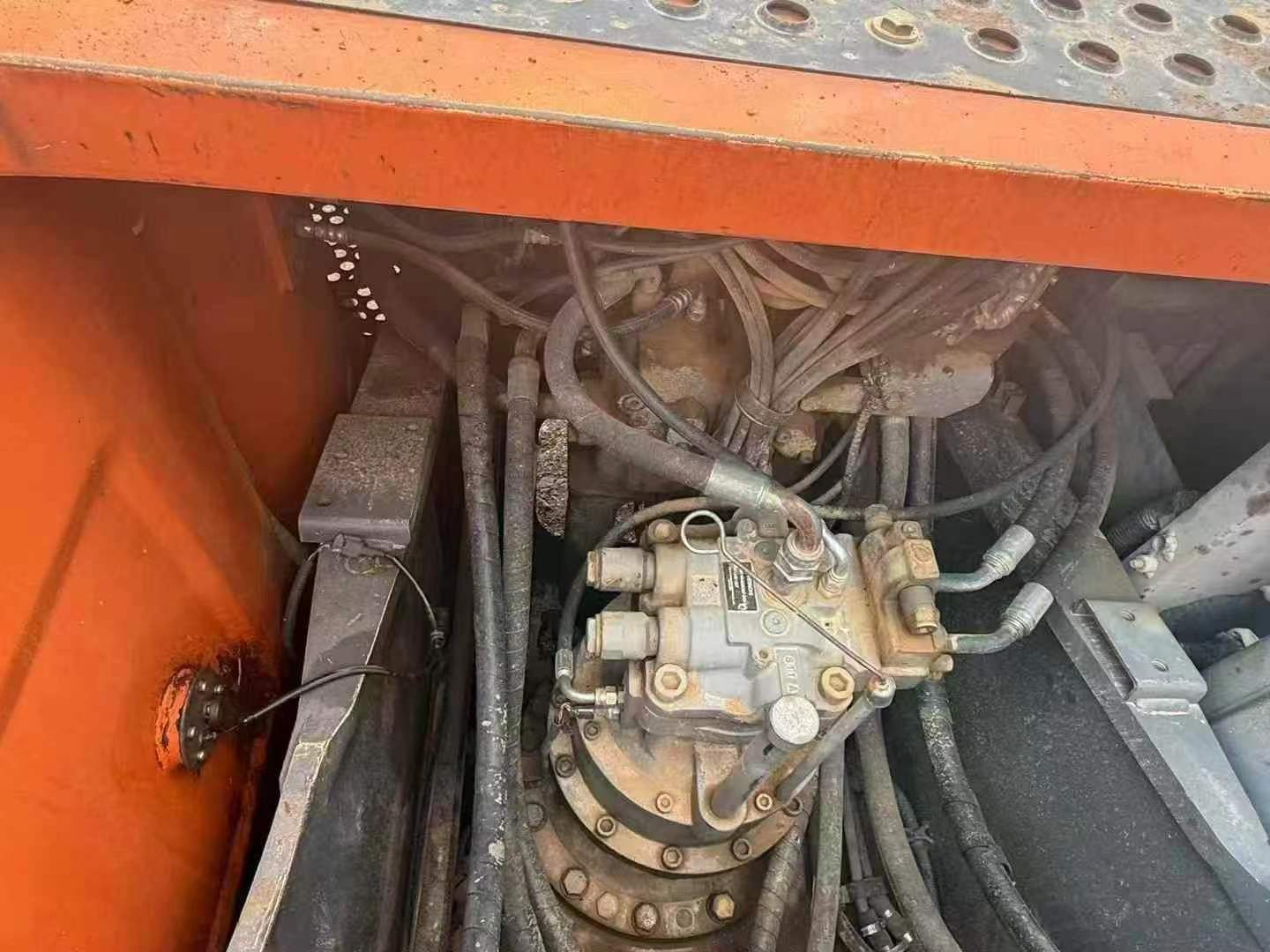 Used Hitachi ZAXIS200 Excavator 2016 Model / 3