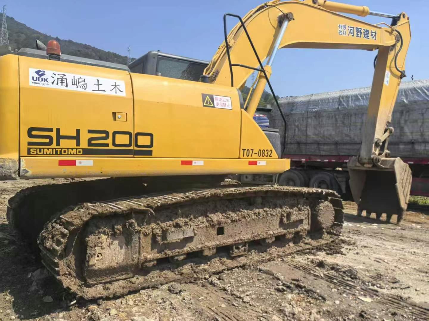 Used Sumitomo SH200-5 Excavator 2016 Model / 4