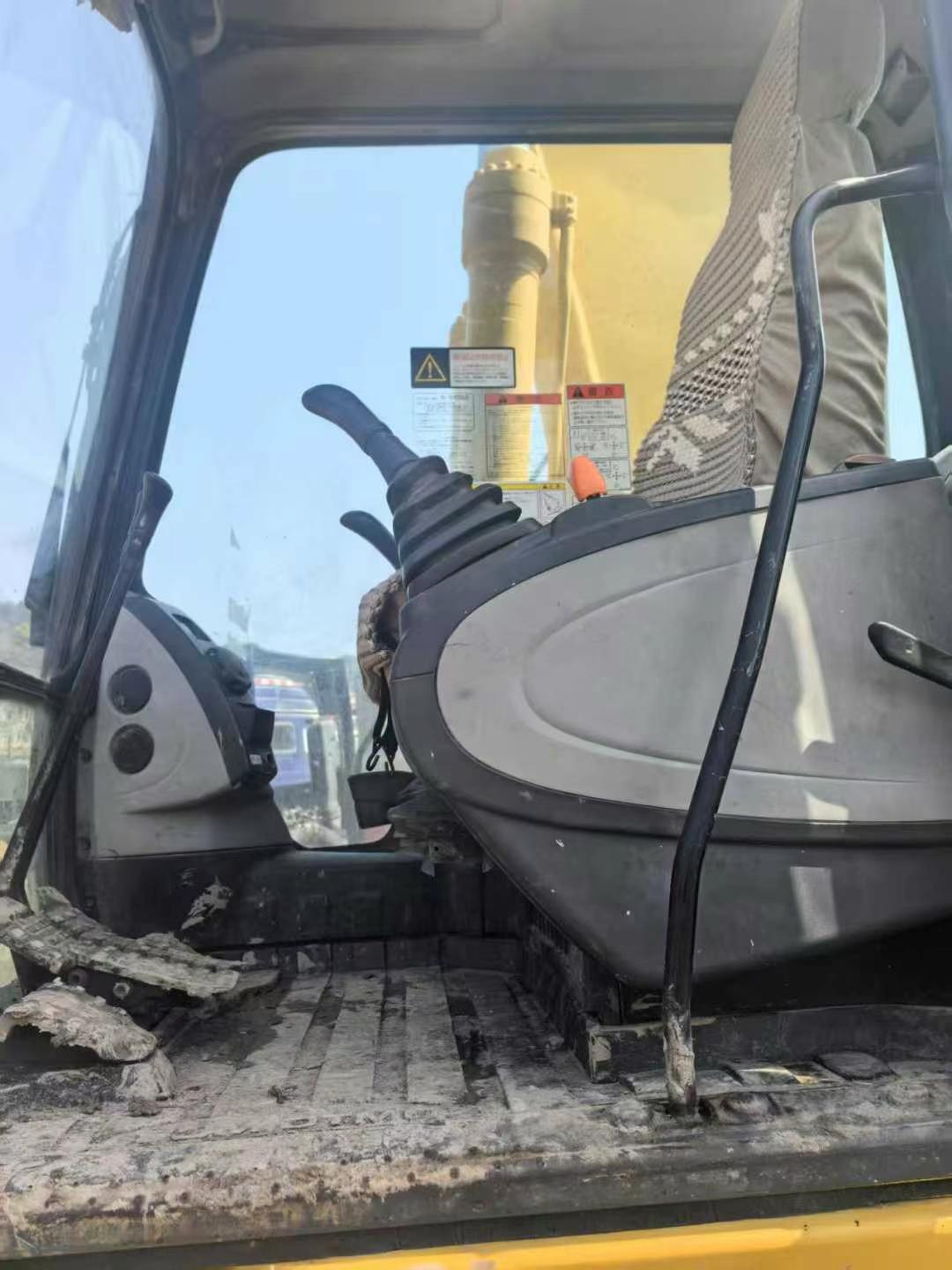 Used Sumitomo SH200-5 Excavator 2016 Model / 8