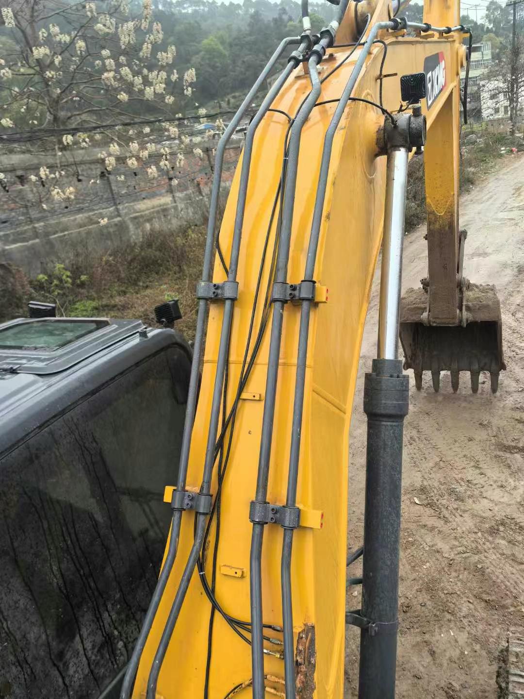 Used XCMG LW200 Excavator 2021 Model / 7