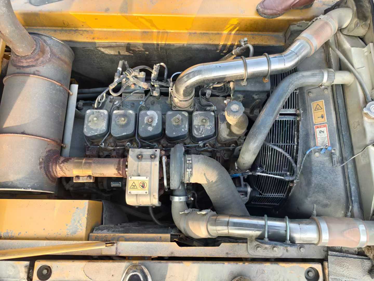 Used Doosan DH220 Excavator 2012 Model / 2