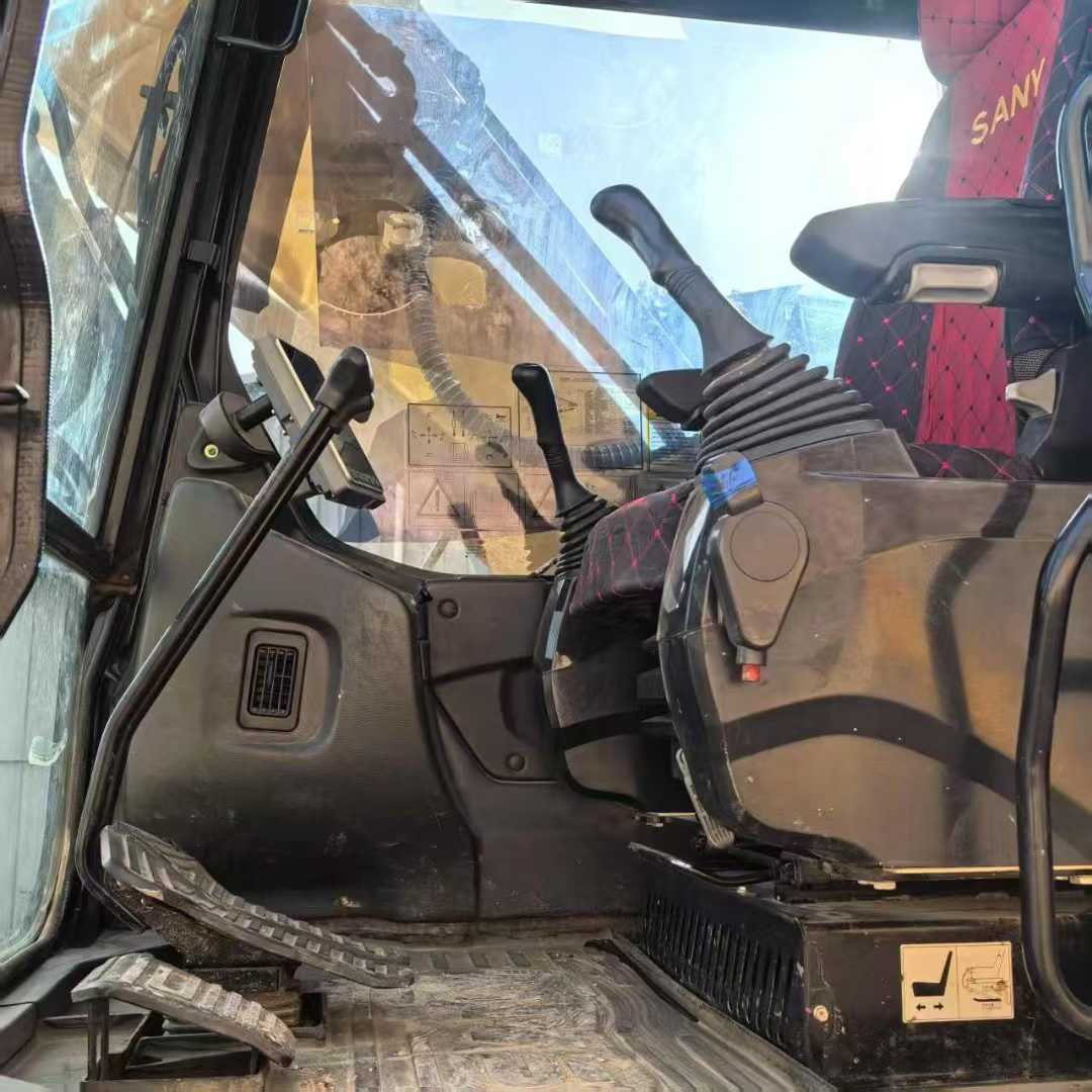 Used Sany SY245H Excavator 2020 Model / 4