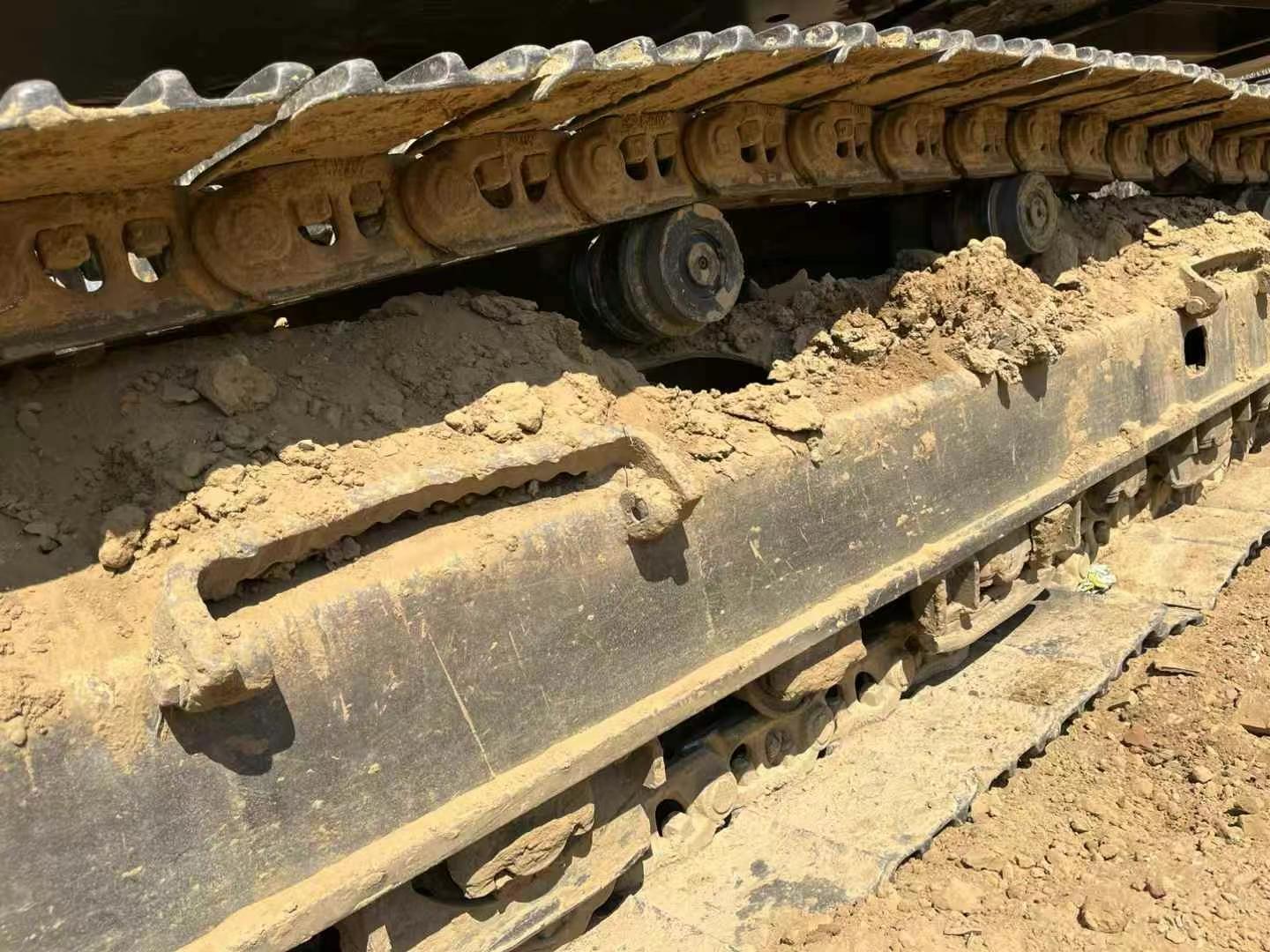 Used Volvo EC200 Excavator 2016 Model / 5