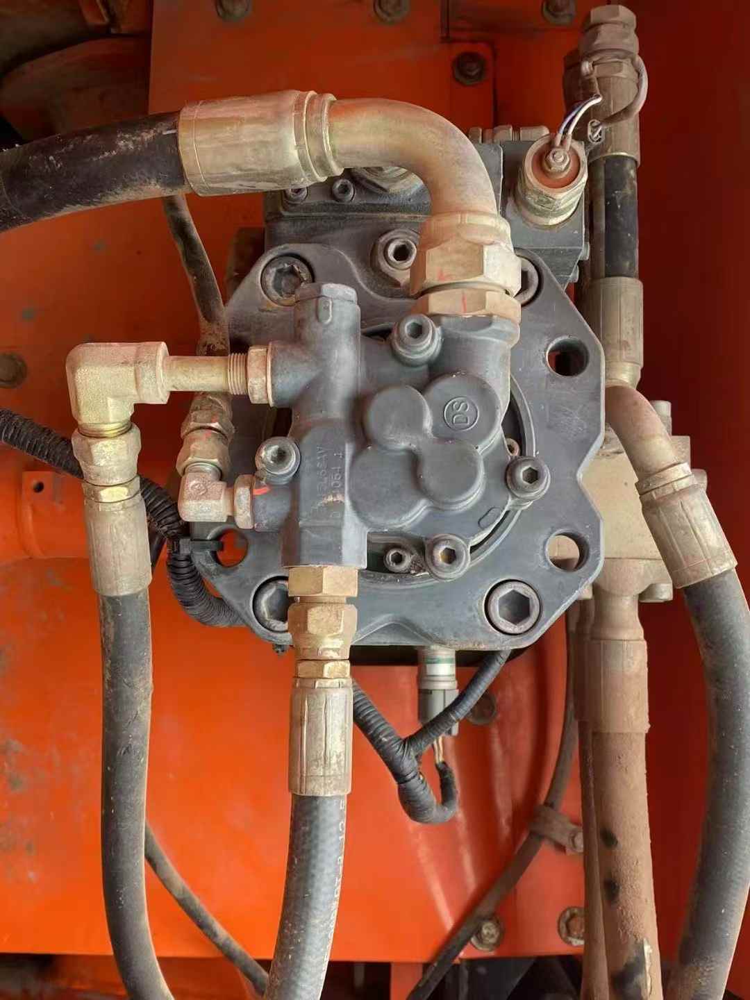 Used Doosan DX15 Excavator 2016 Model / 8