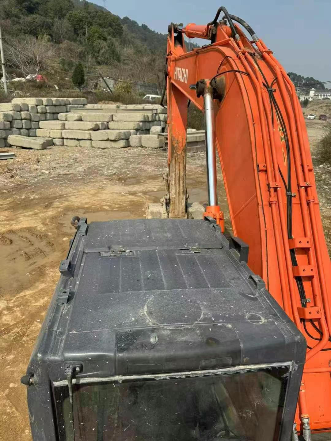 Used Hitachi ZX60-5A Excavator 2021 Model / 3